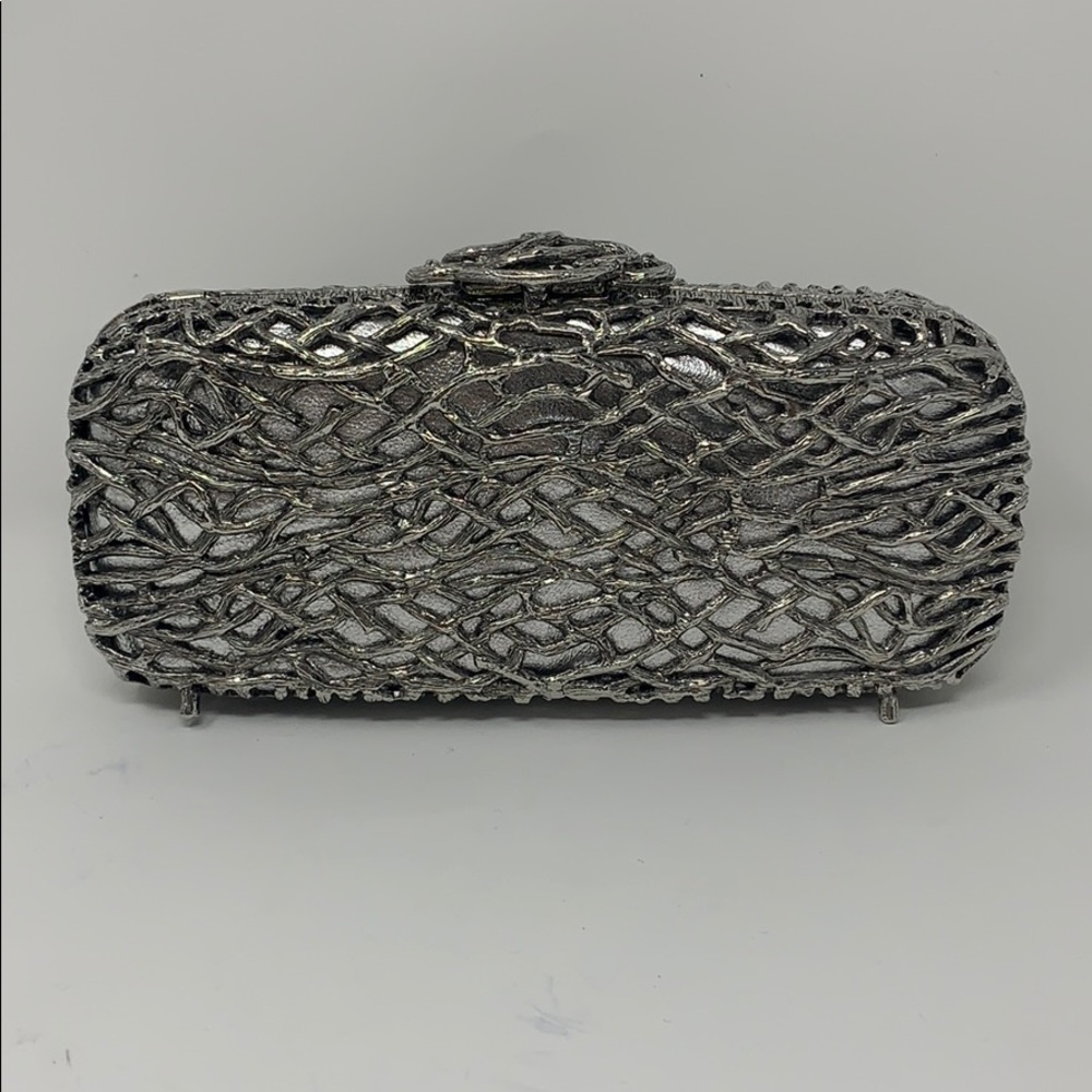 Clara Kasavina Venus Clutch